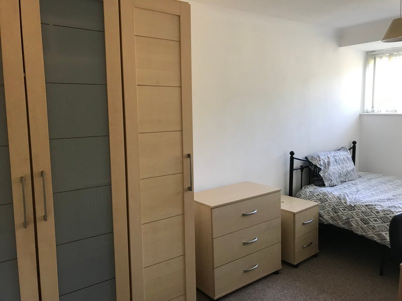 Room Colne Place in Basildon