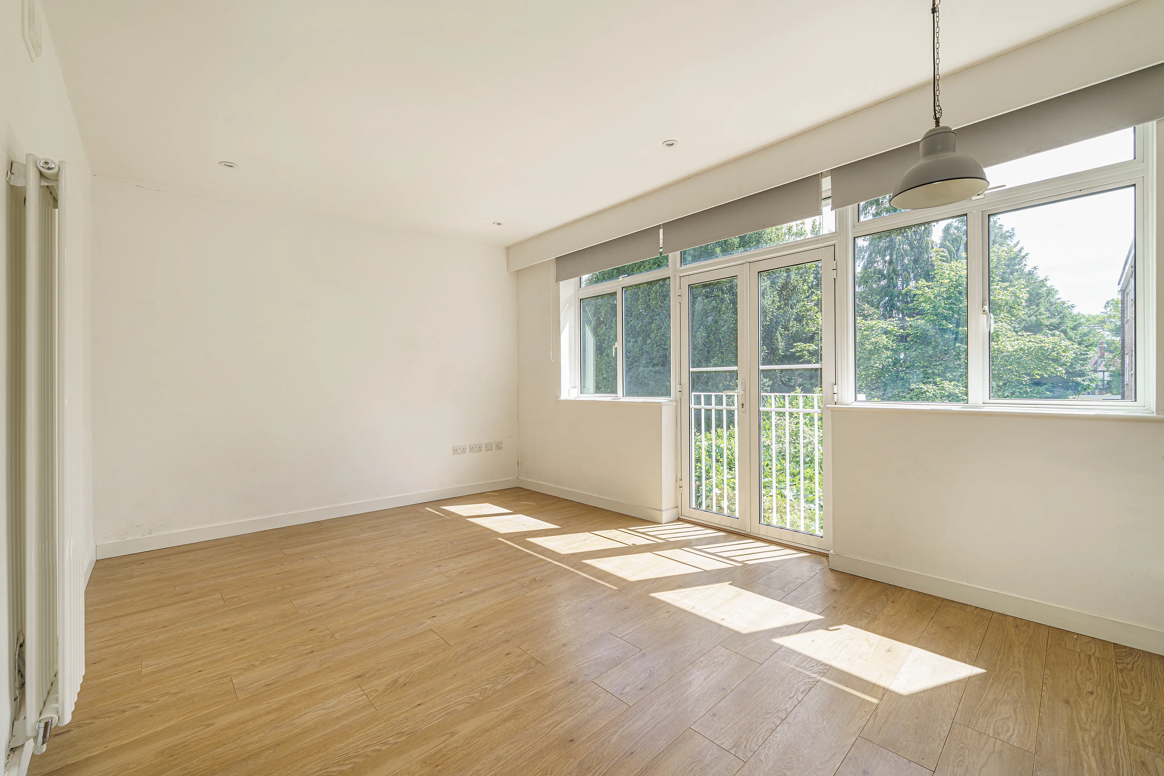 Flat Rectory Green in Greater London