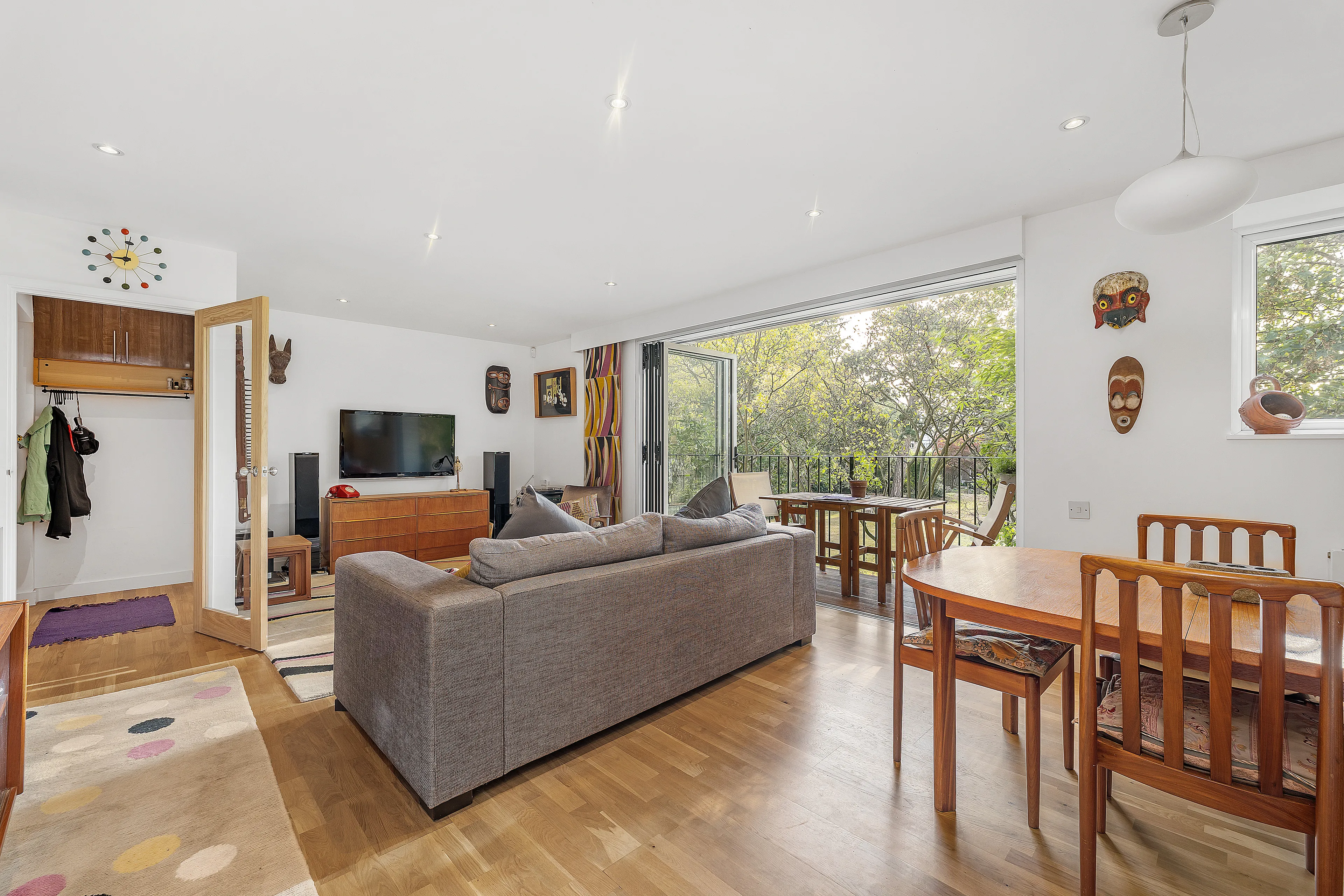 Flat Rectory Green in Greater London