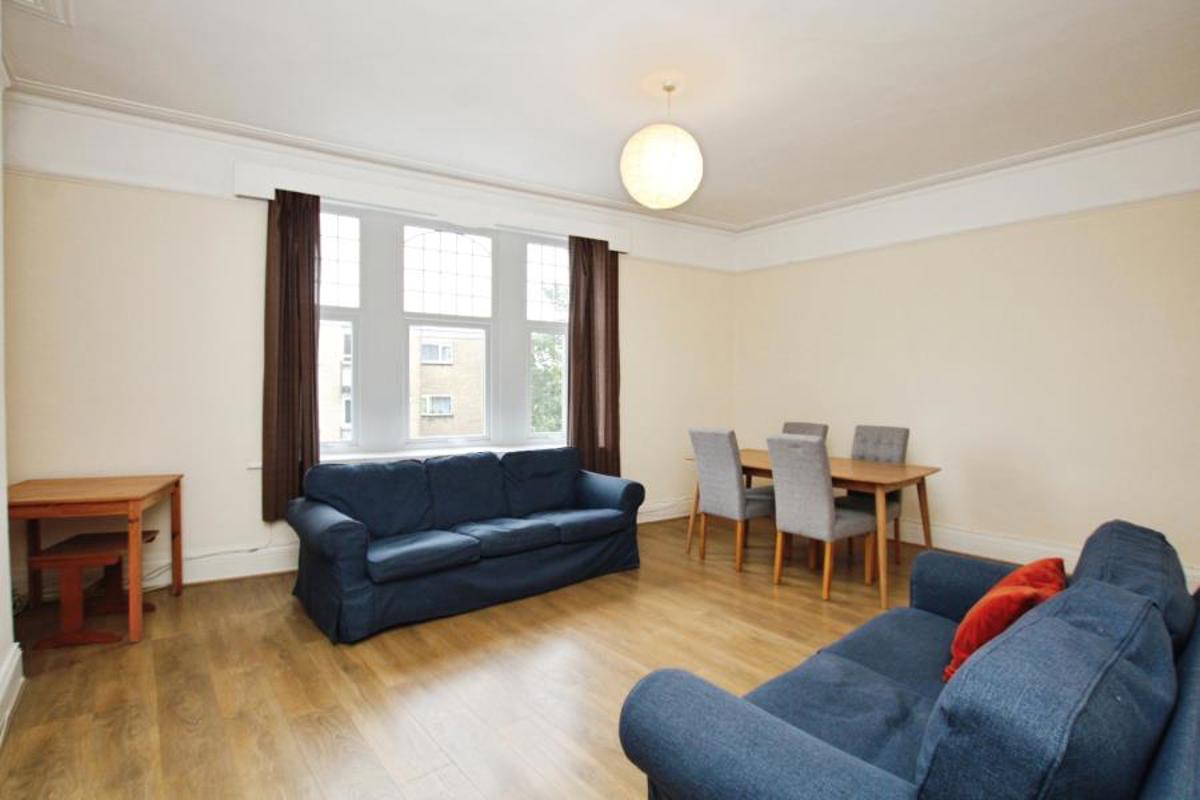 Flat Henleaze Road in Bristol