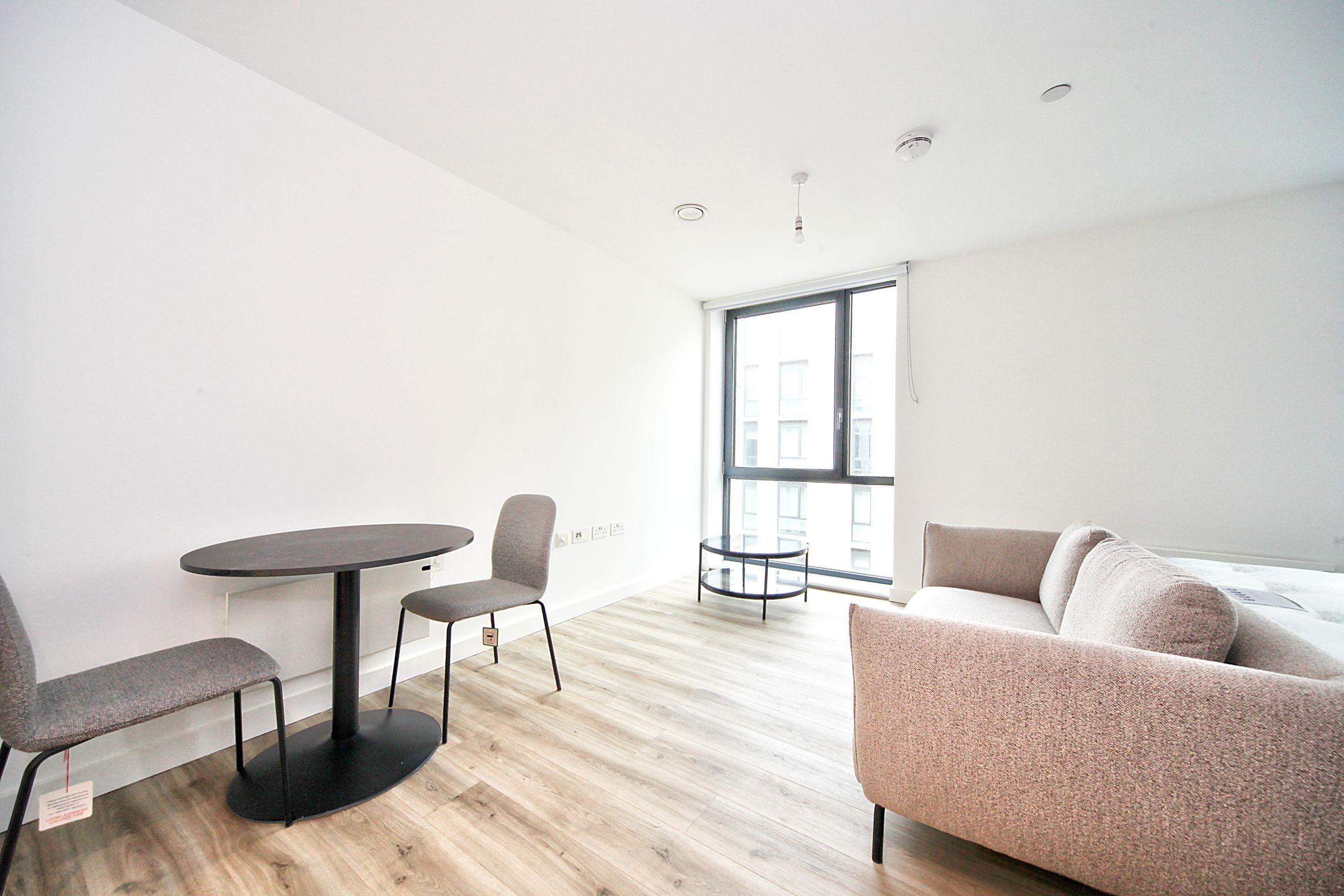 Flat Kimpton Road in Luton