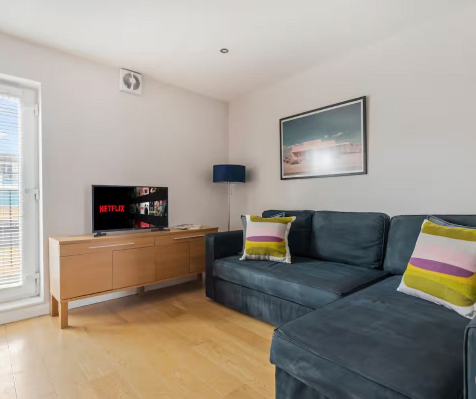 Flat Hoxton Street in Greater London