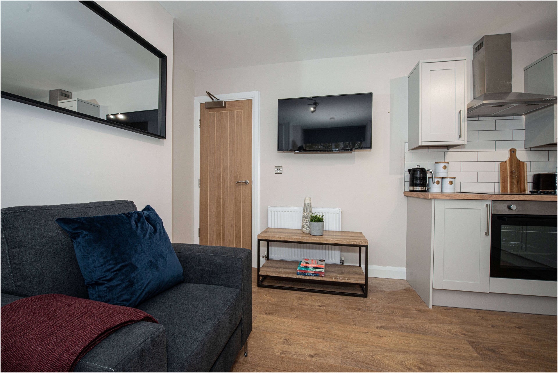 Room Melville Place in Leeds
