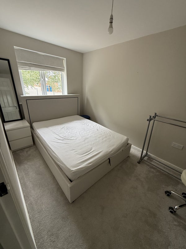 Room Bill Lane in Newark and Sherwood