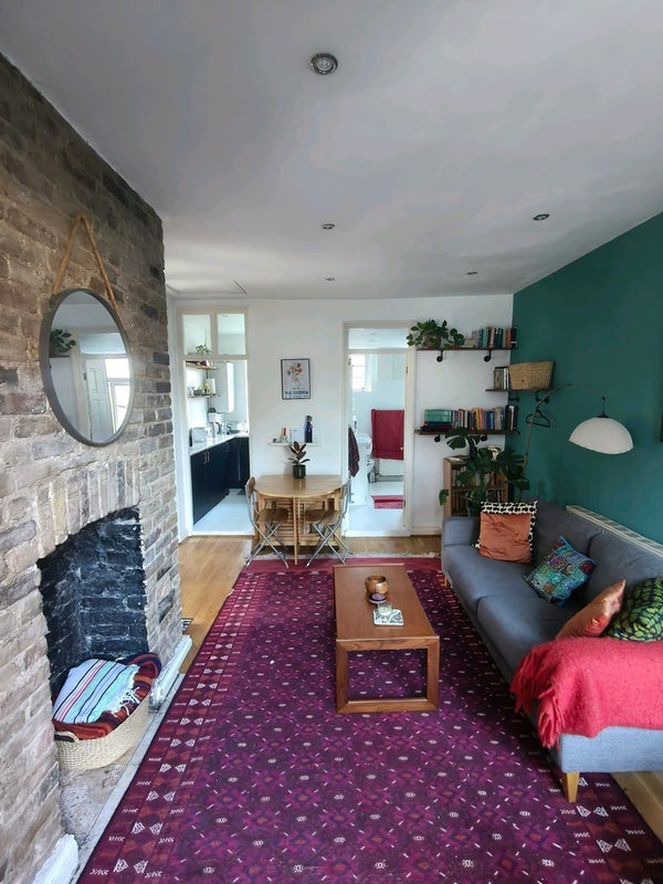 Room Harrington Hill in Greater London