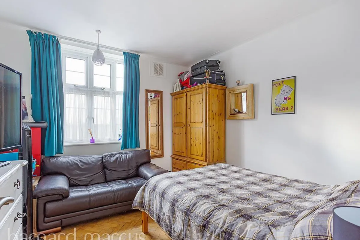 Flat Page's Hill in Greater London