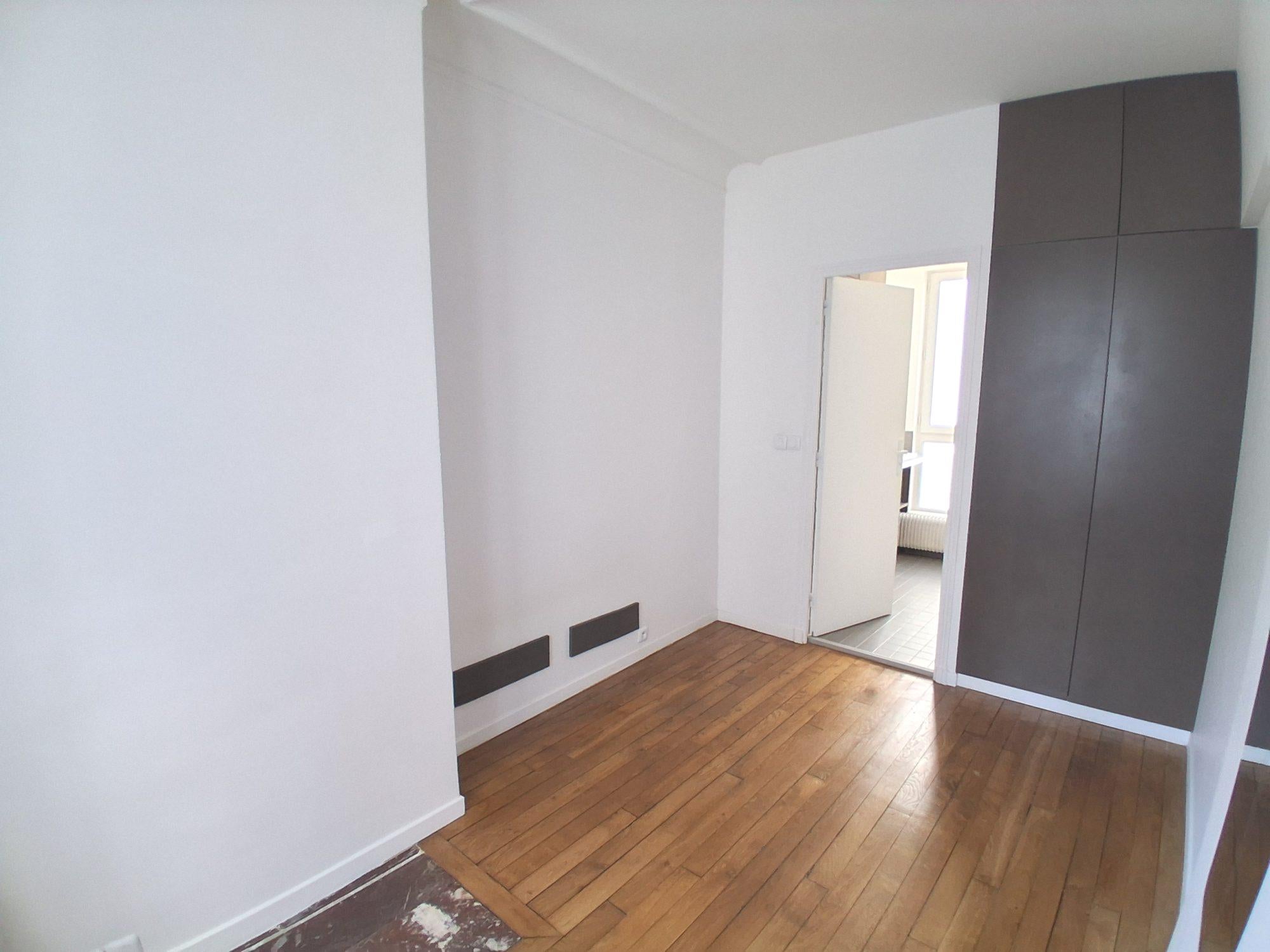 Flat Rue Robert Lindet in Paris