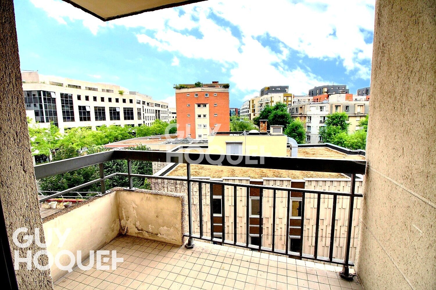 Flat Quai Wattier in Chatou