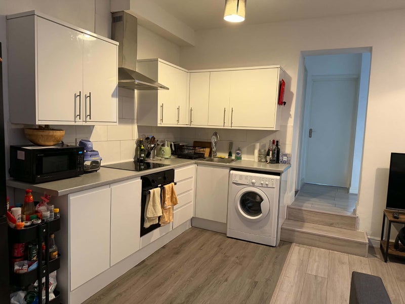 Room Wells Terrace in Greater London