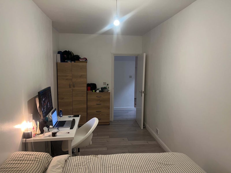 Room Wells Terrace in Greater London
