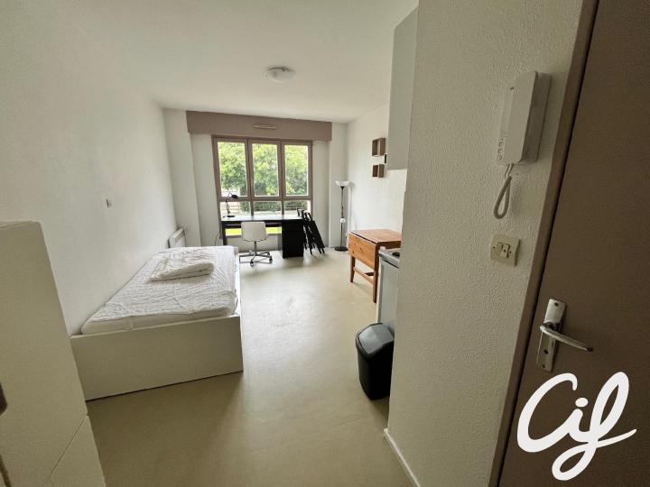 Flat Rue Émile Péhant in Nantes