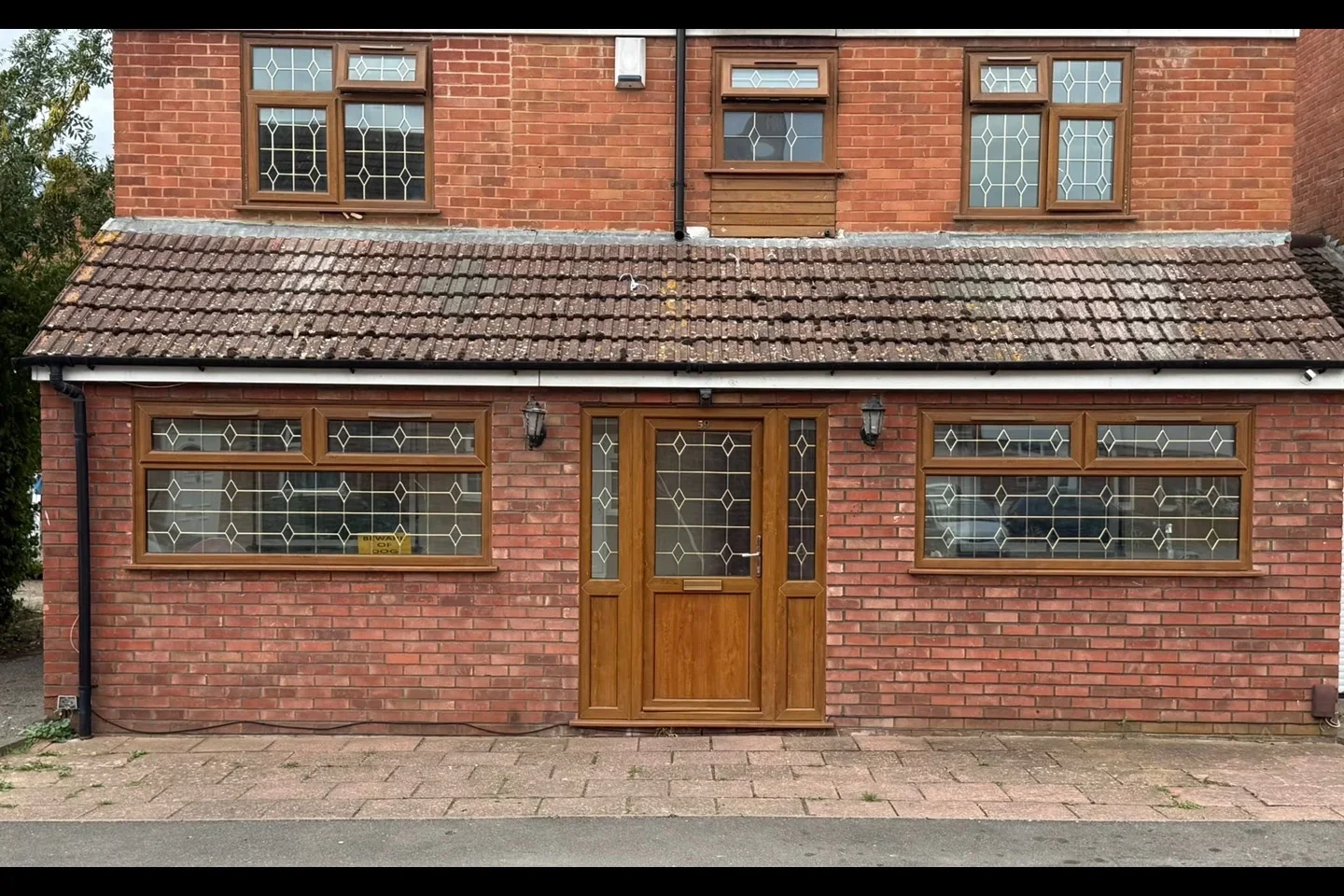 House Rochfords Gardens in Slough
