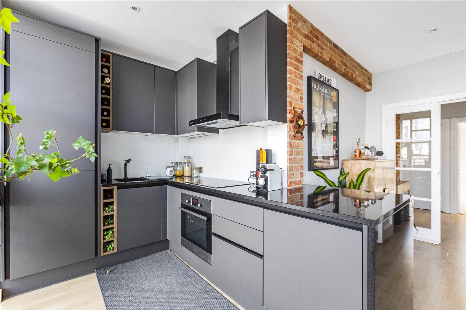 Flat Arden Crescent in Greater London