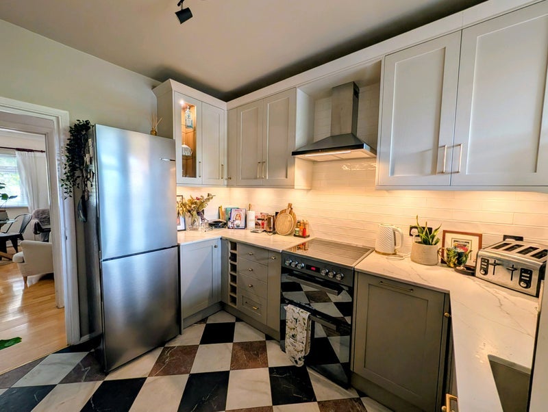 Room Sylvan Road in Greater London