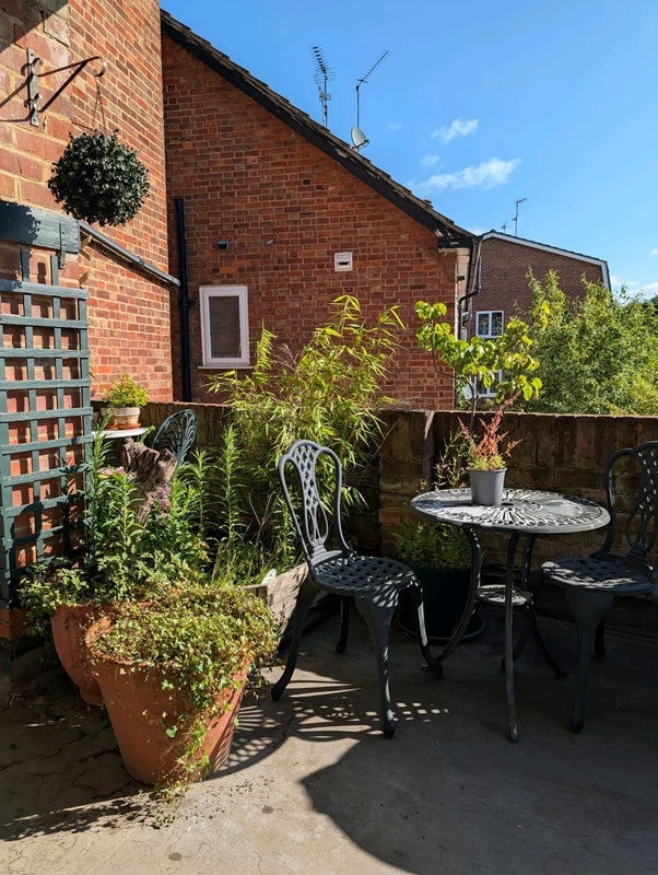 Room Sylvan Road in Greater London