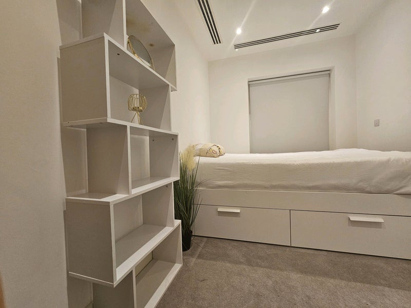 Room Cherry Orchard Road in Greater London