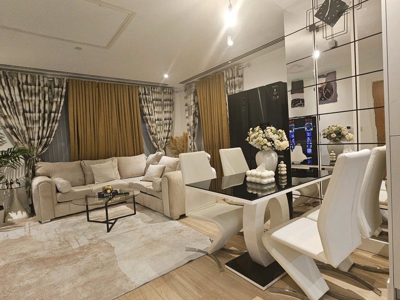 Room Cherry Orchard Road in Greater London