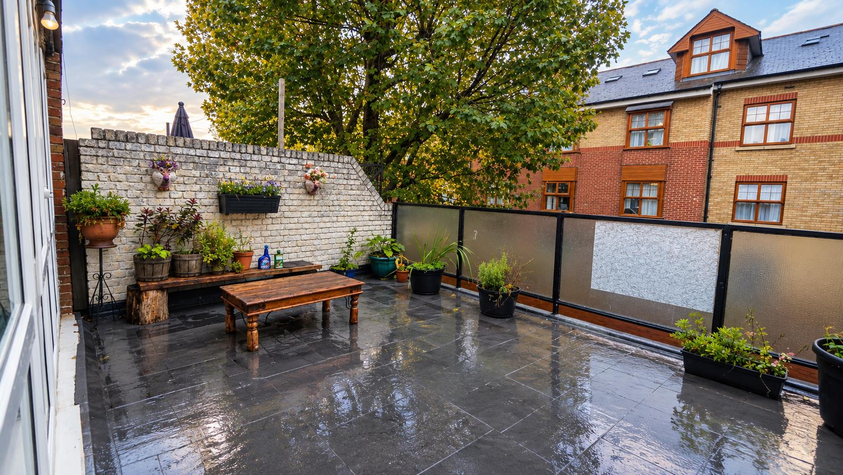 Flat Prague Place in Greater London