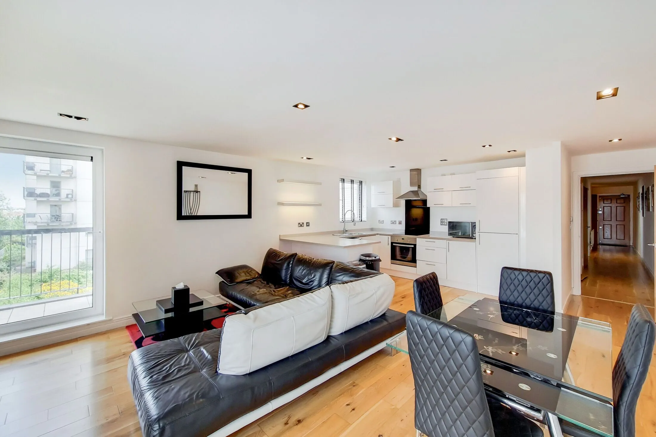 Flat Erebus Drive in Greater London