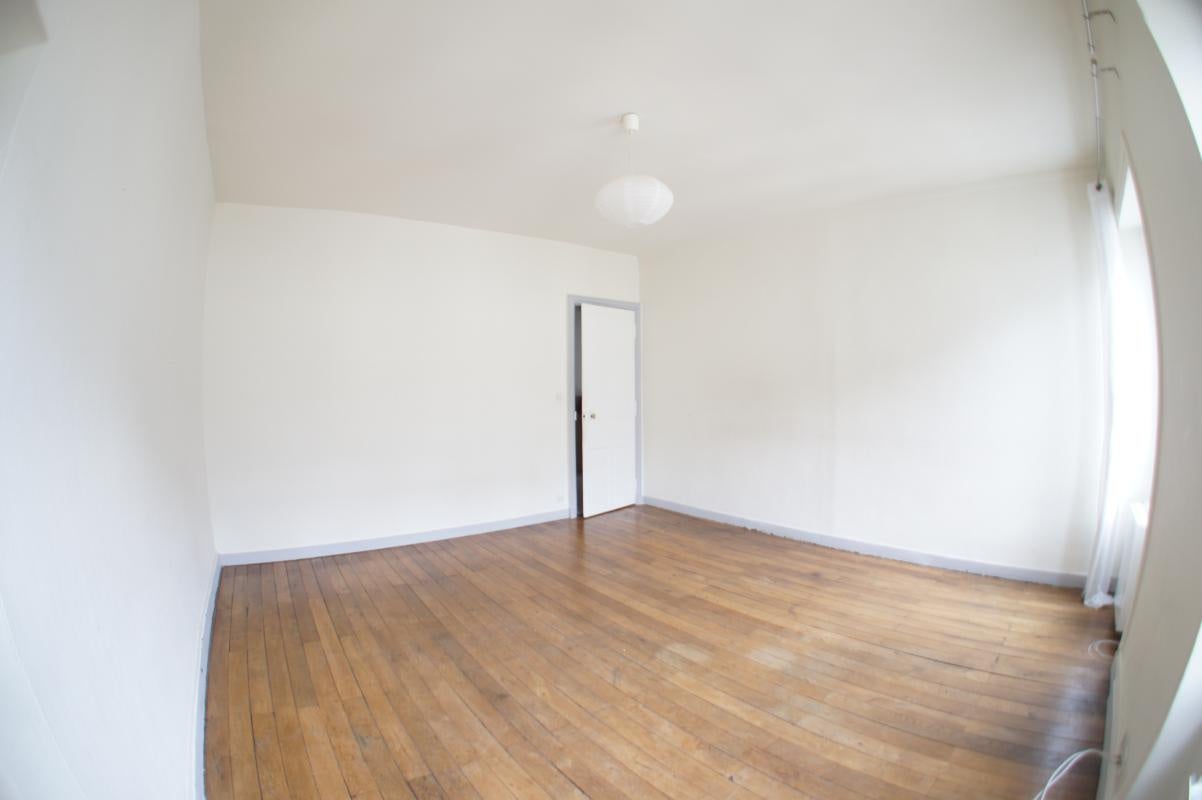 Flat Rue Paul Bert in Angers