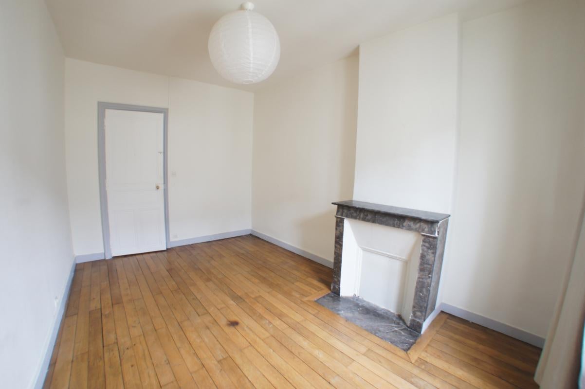 Flat Rue Paul Bert in Angers