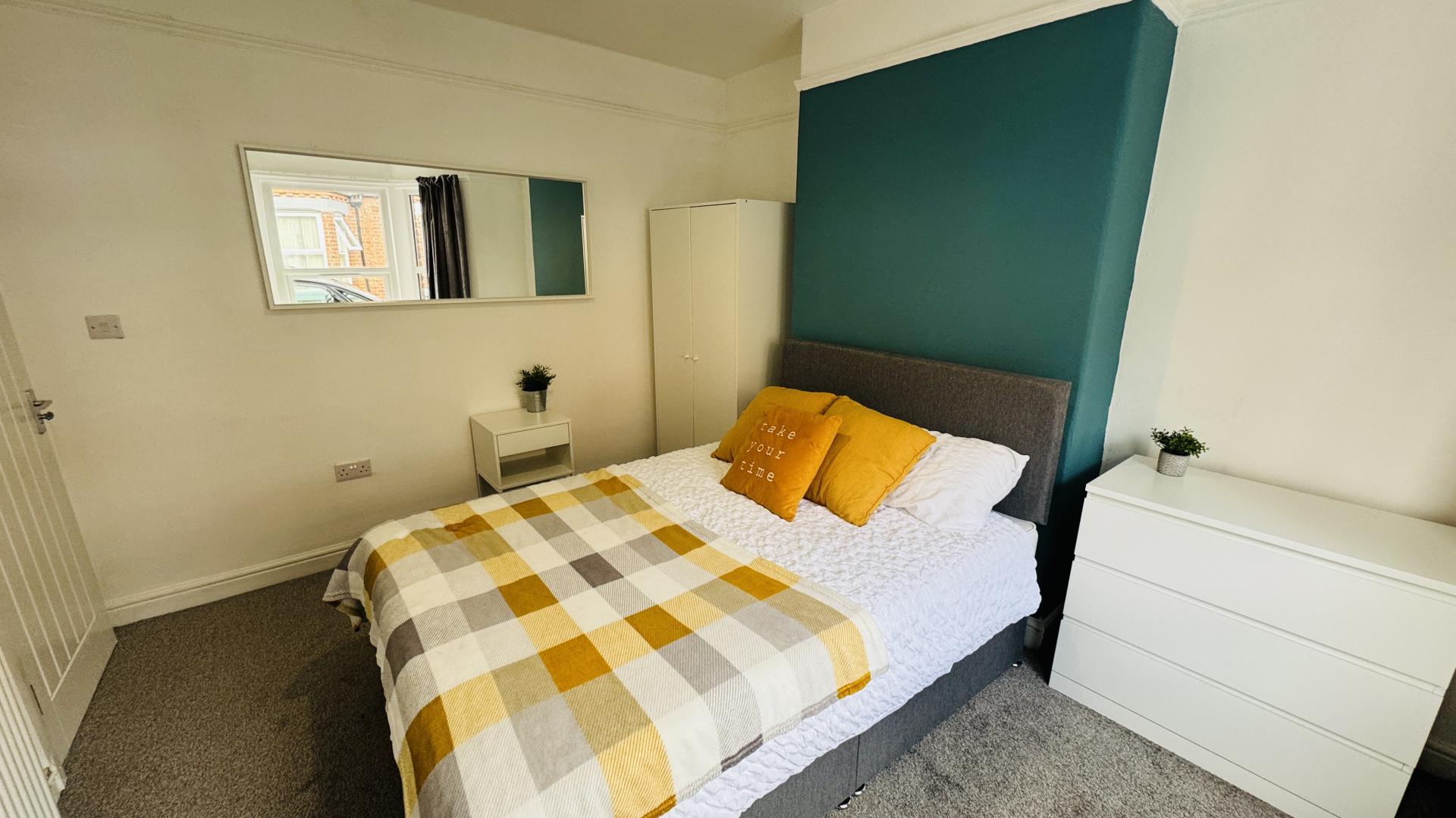 Room Henshall Street in Chester