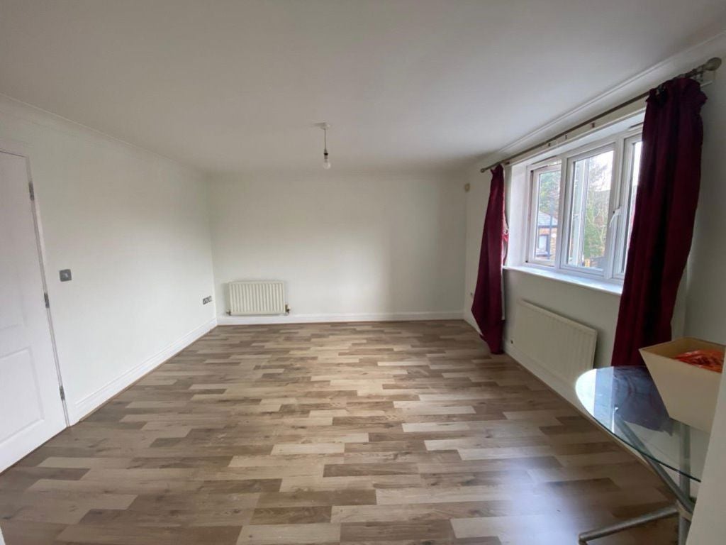 Flat Skipton Close in Hazel Grove