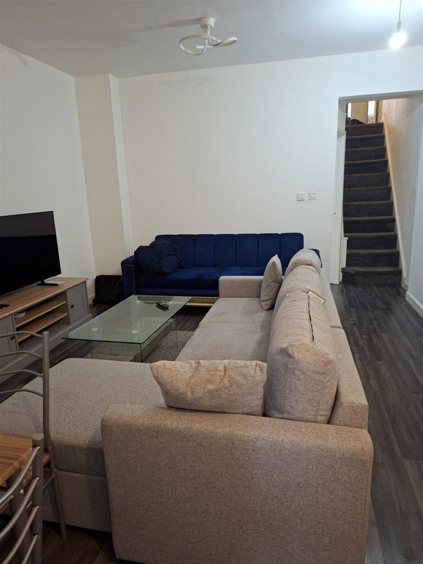 Room Keith Avenue in Liverpool
