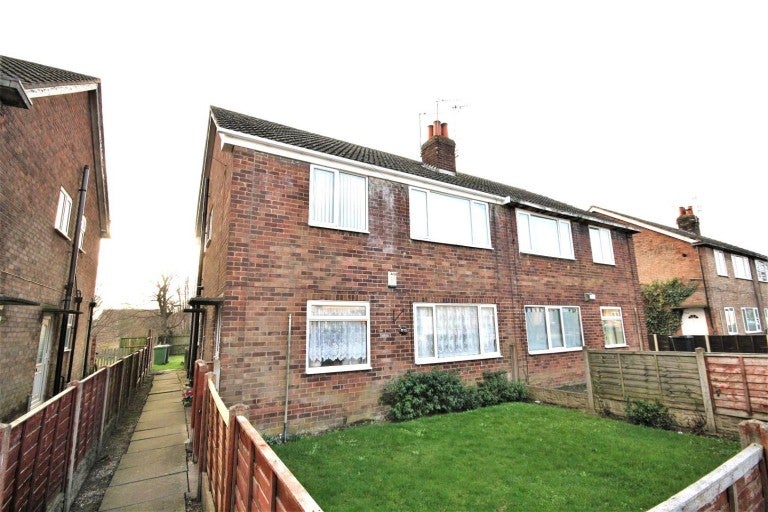 House Tudor Road in Nuneaton and Bedworth