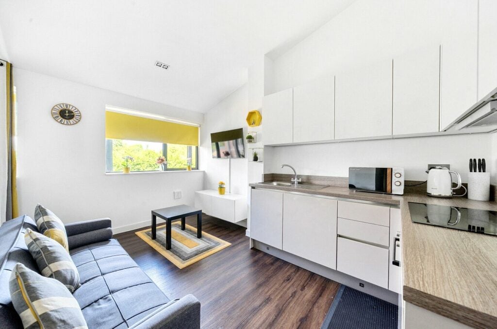 Flat London Road in Basingstoke and Deane