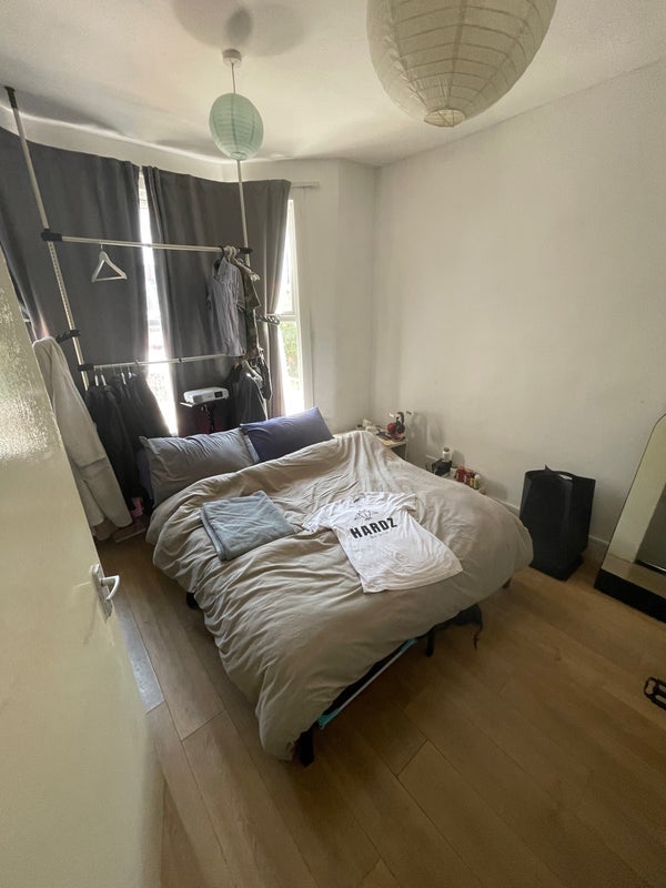 Room Sherrard Road in Greater London