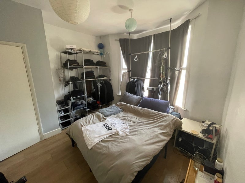 Room Sherrard Road in Greater London