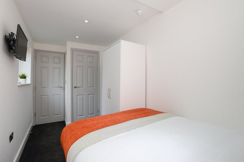 Room Thyra Grove in Nottingham