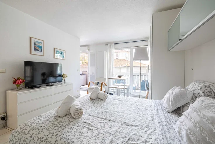 Flat Avenue Gloria in Nice