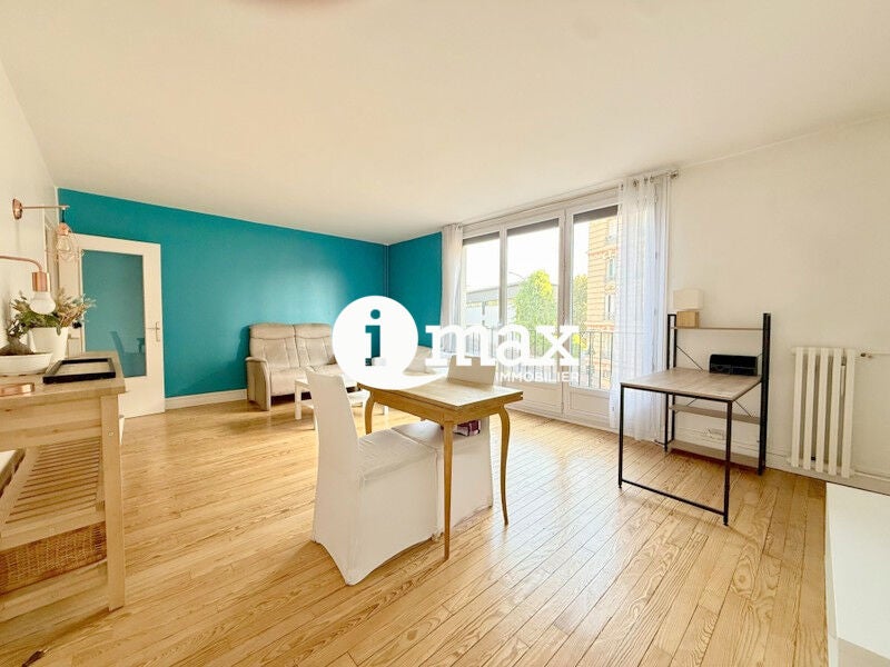 Appartement Rue Jacques Mazaud à Levallois-Perret