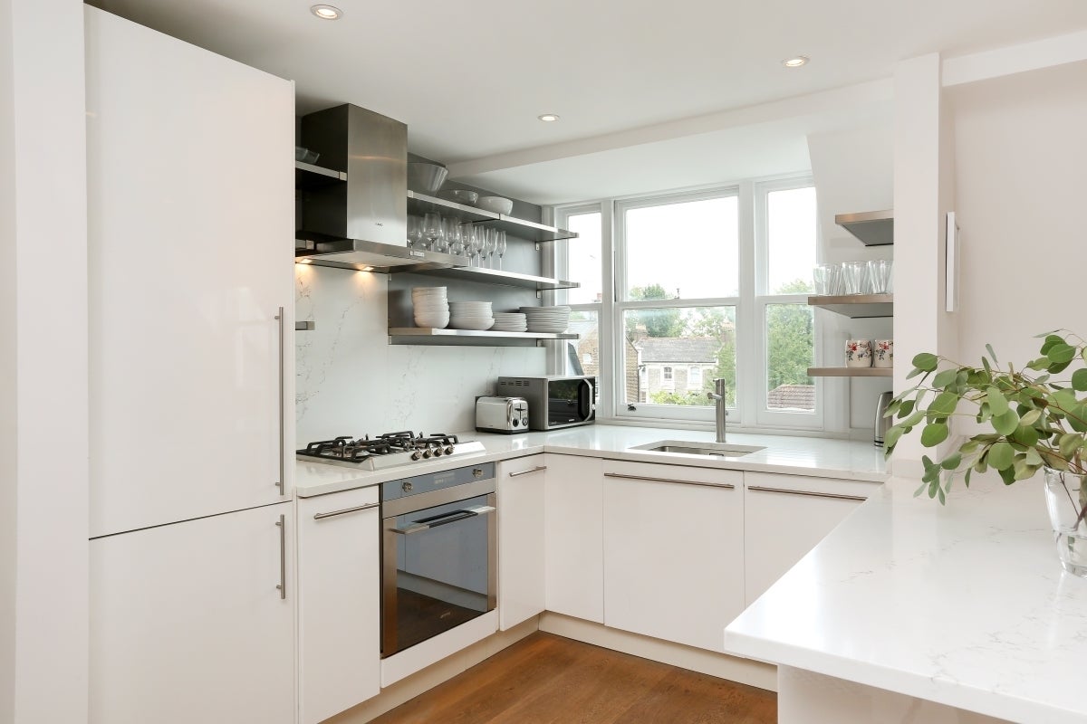 Flat Oxford Gardens in Greater London
