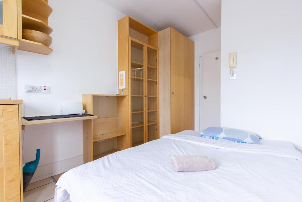 Flat Claverton Street in City of Westminster