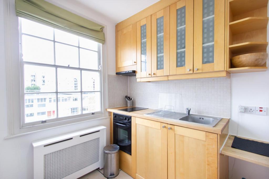 Flat Claverton Street in City of Westminster