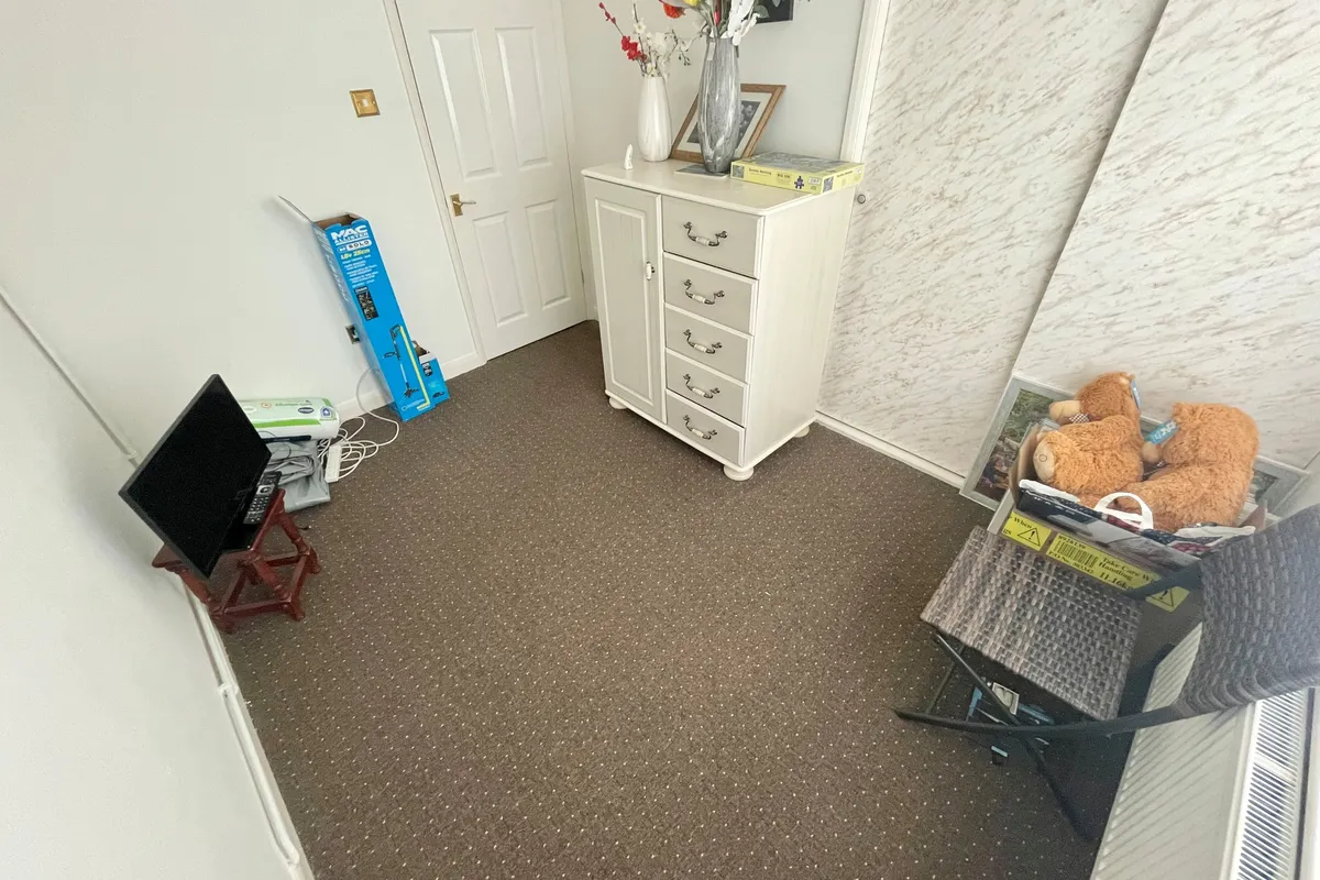 Room Birch Drive in Breckland District