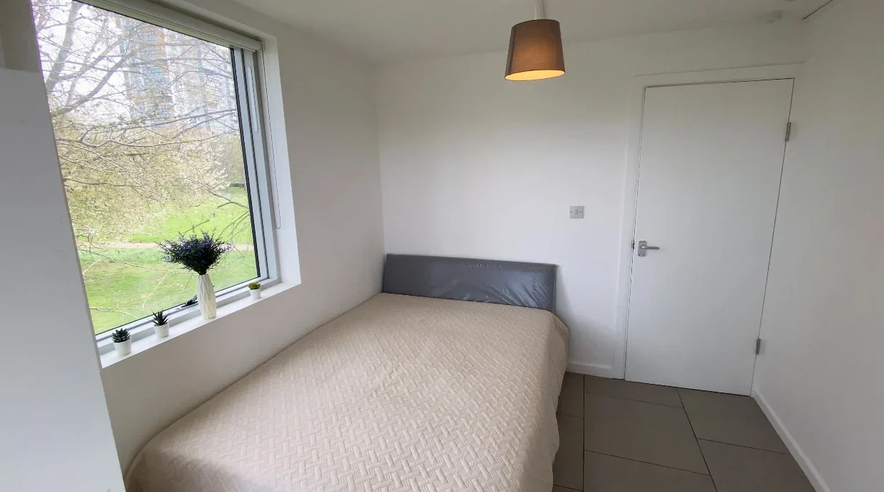 Room Motley Street in Greater London
