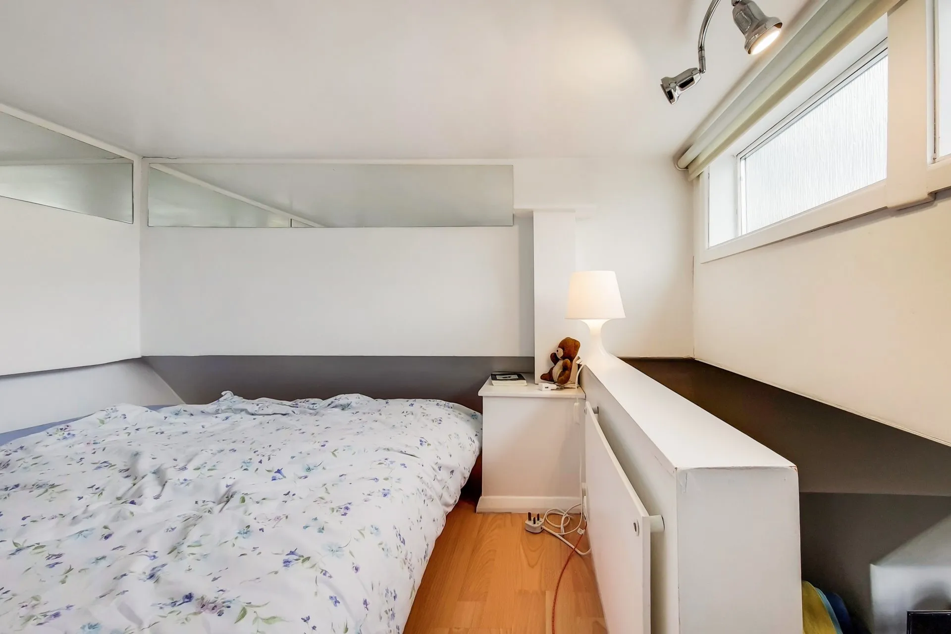 Flat Parsifal Road in Greater London