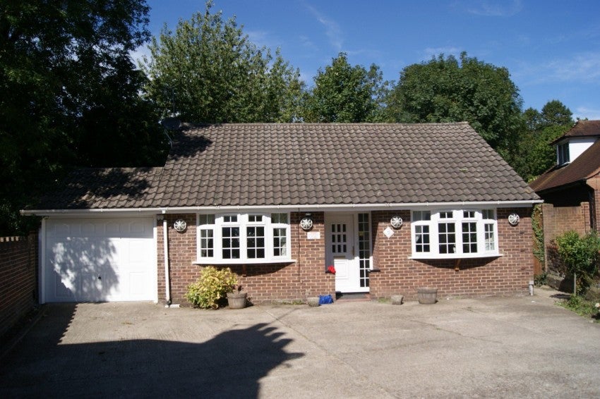 House Langley Road in Slough