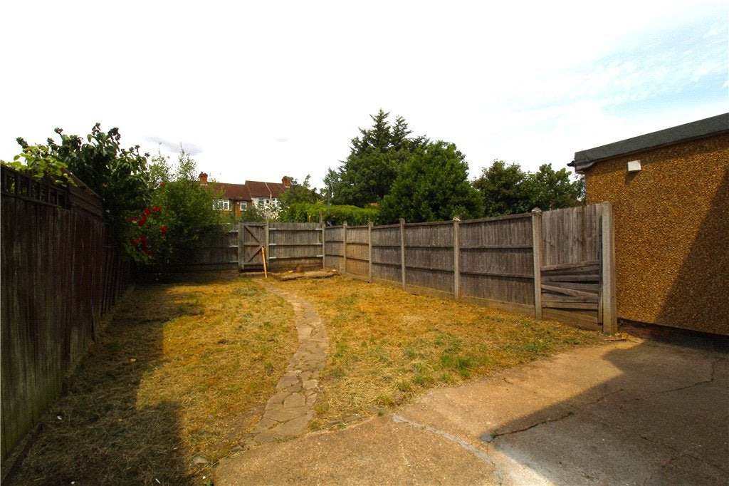 House Carr Road in Greater London