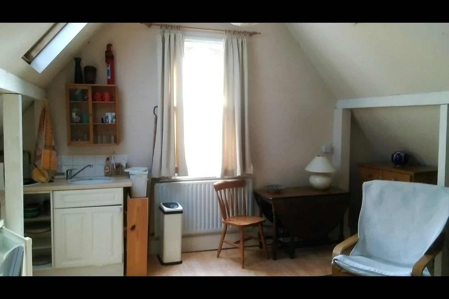 Room Barry Road in Greater London