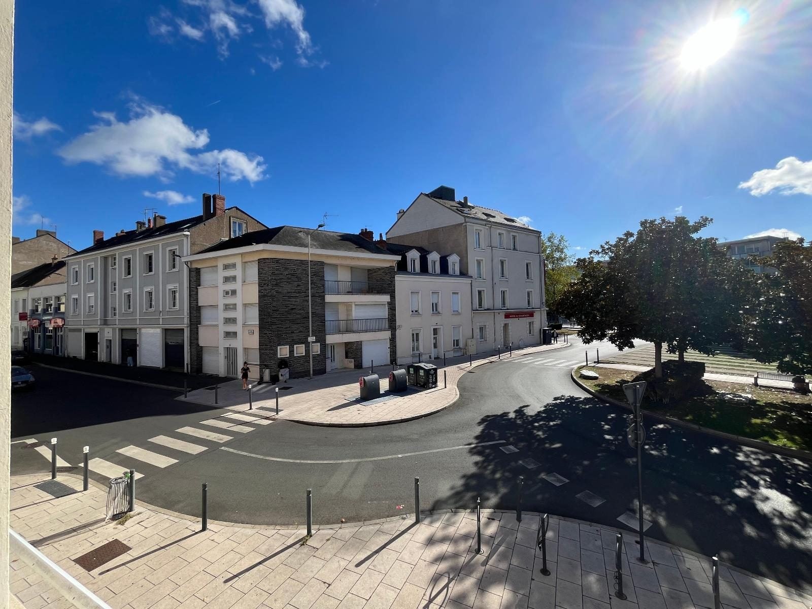 Flat Place Pierre Semard in Angers