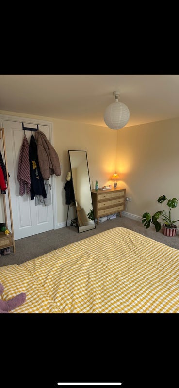 Room Well Street in Greater London