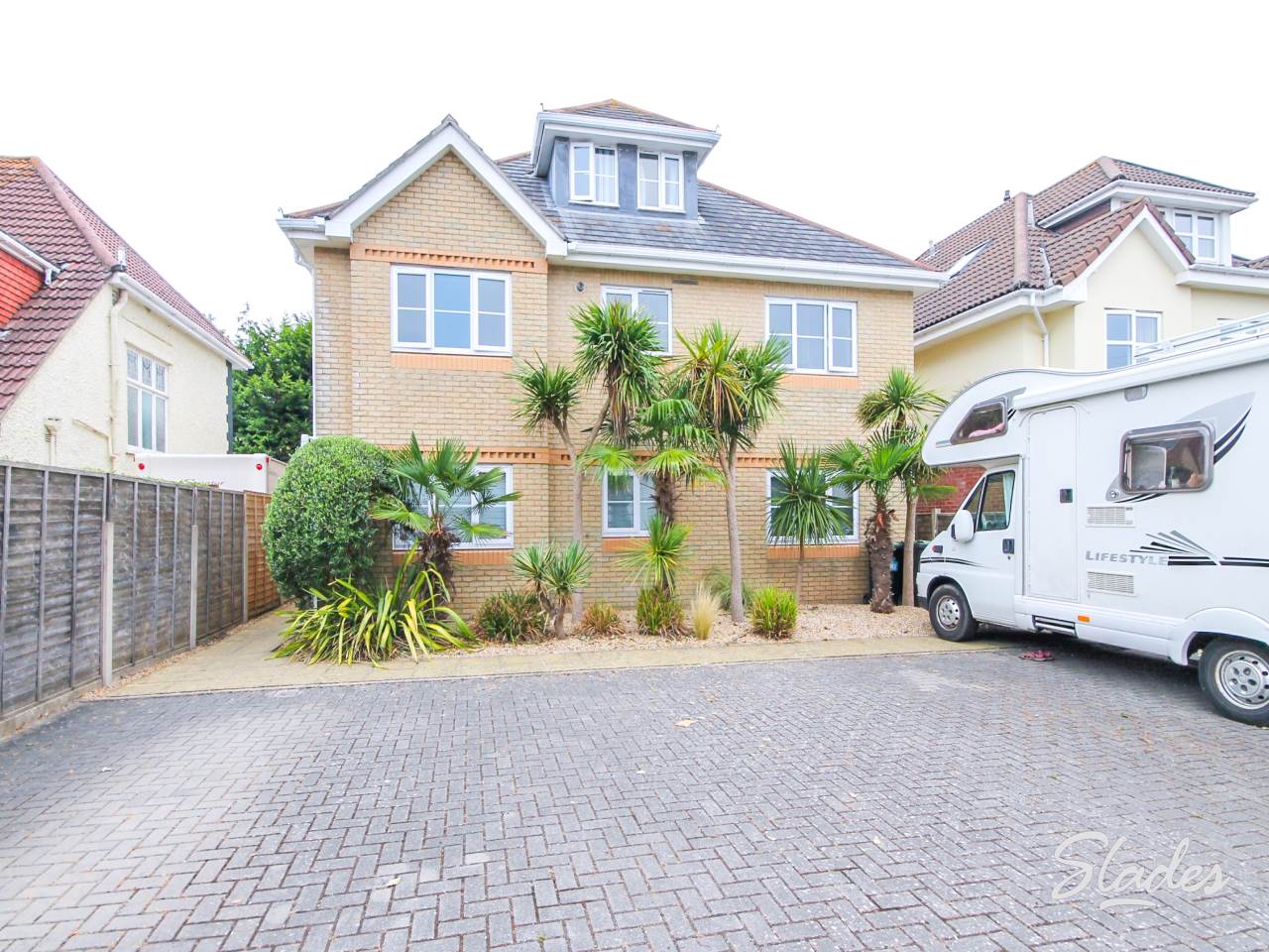 Flat Southwood Avenue in Bournemouth