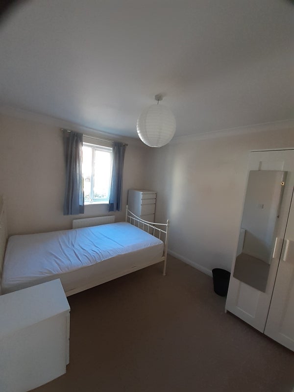 Room Montreal Avenue in Bristol