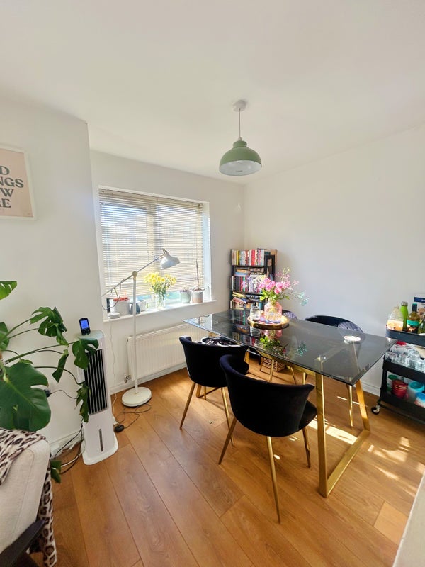 Room Maple Court in Leeds