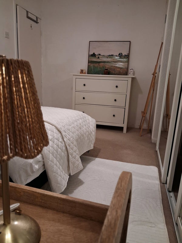 Room Gwynant Crescent in Cardiff